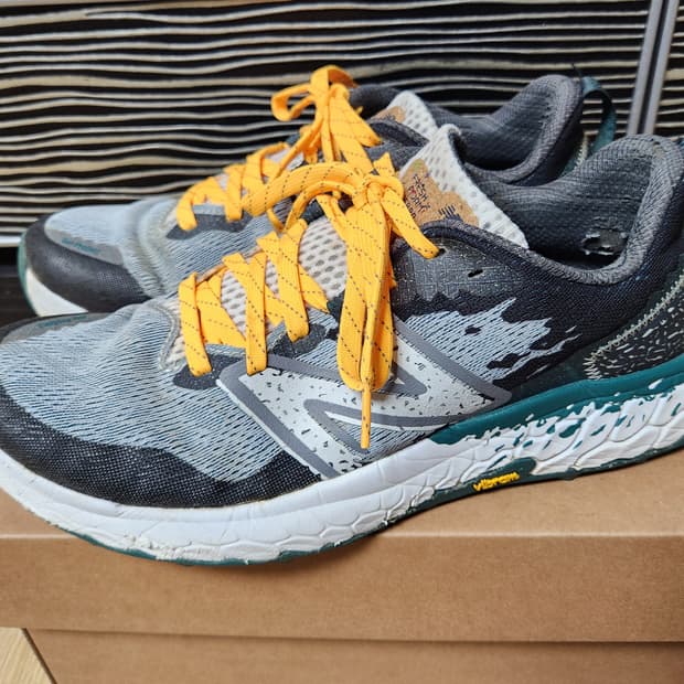 뉴발란스 트레일 프레쉬폼x 이에로 v7 MTHIERI7 런닝화, 운동화