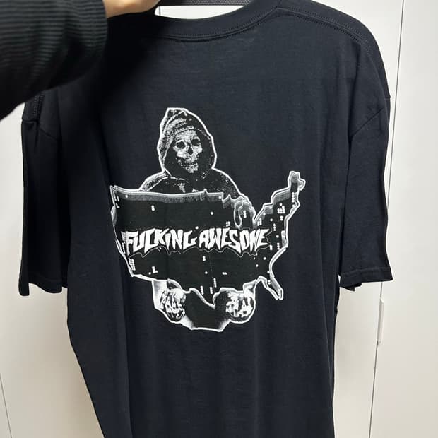 퍼킹어썸 그래픽 반팔 티셔츠 XL 급처