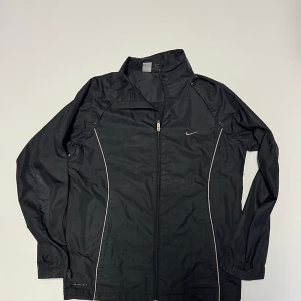 나이키 올드스쿨 크로스 라인 스우시 바람막이 블랙