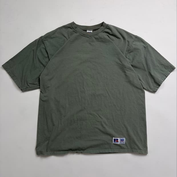 90s Russell Blank Tee (sage green)
