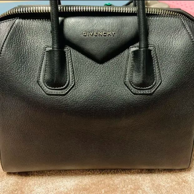 지방시 안티고나 라지 블랙 판매