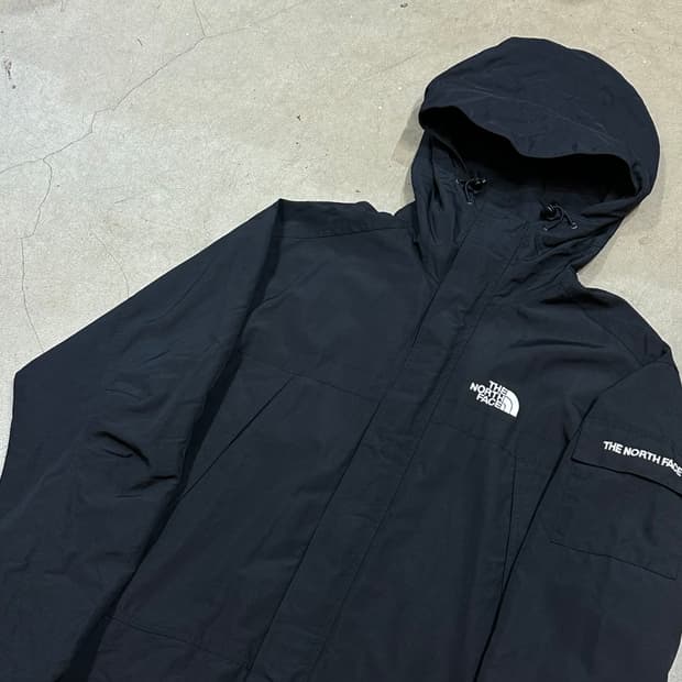 105 노스페이스 블랙 바람막이 