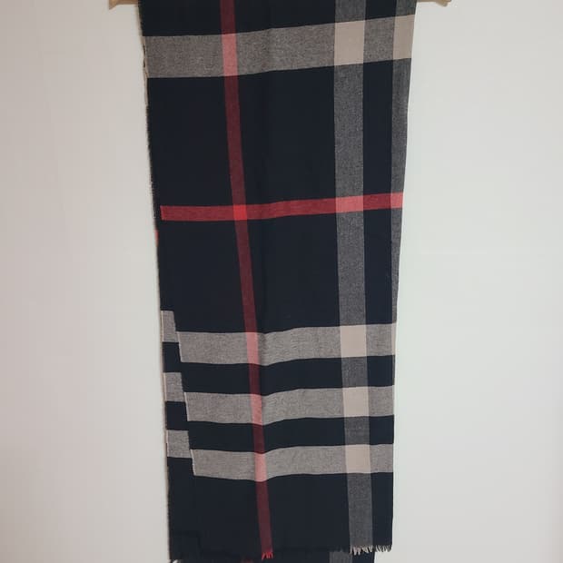 버버리 체크 메가 머플러 목도리