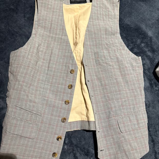 Intermezzo 베스트 조끼 팝니다 95-100사이즈