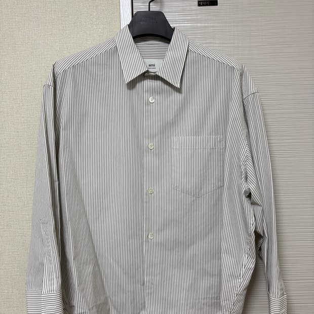 아미 스트라이프 박시 핏 셔츠