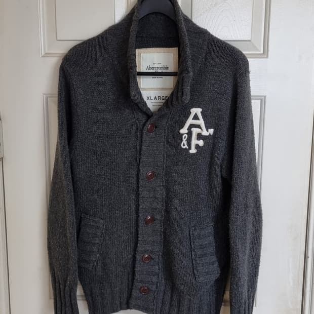 Abercrombie & Fitch Cardigan