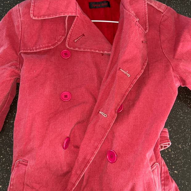 스파이시걸 레드 투버튼 코트 (슬림핏)