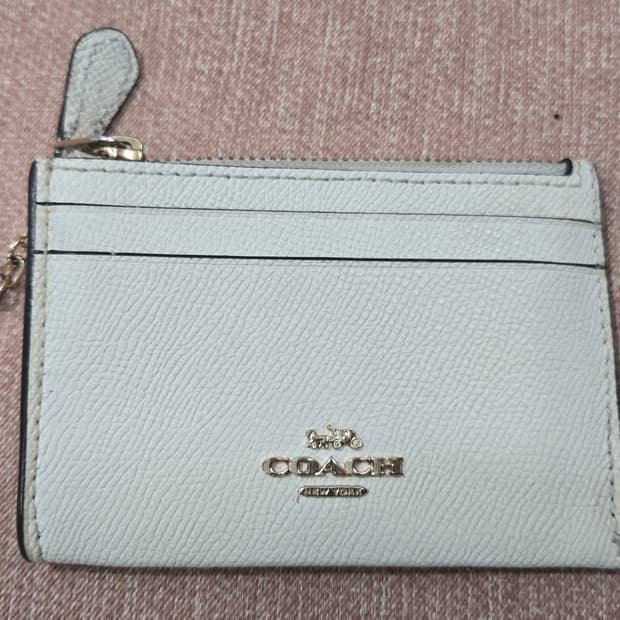 [정품] 코치(COACH) 미니 스키니 지퍼 카드 지갑 (키링 포함)