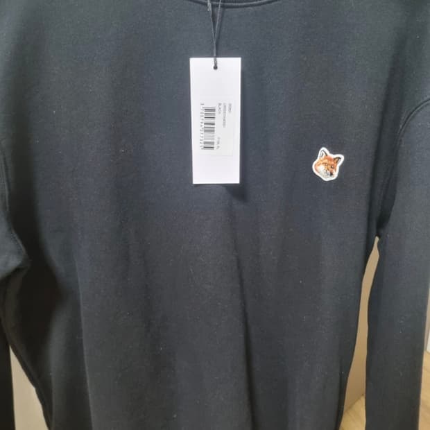 메종키츠네 폭스 패치 맨투맨 블랙  새상품