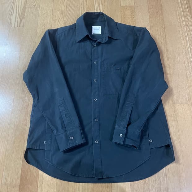 우영미 코튼 백로고 셔츠 100사이즈