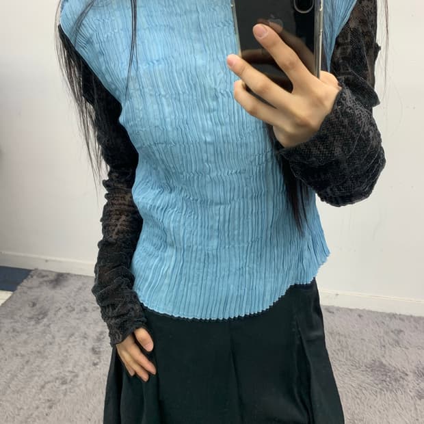 Yukiko hanai 플리츠 베스트