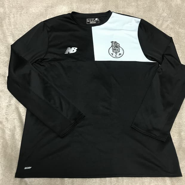 뉴발란스 가능성 긴팔 티셔츠 XXL 110