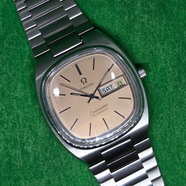 오메가 테레비 살구색