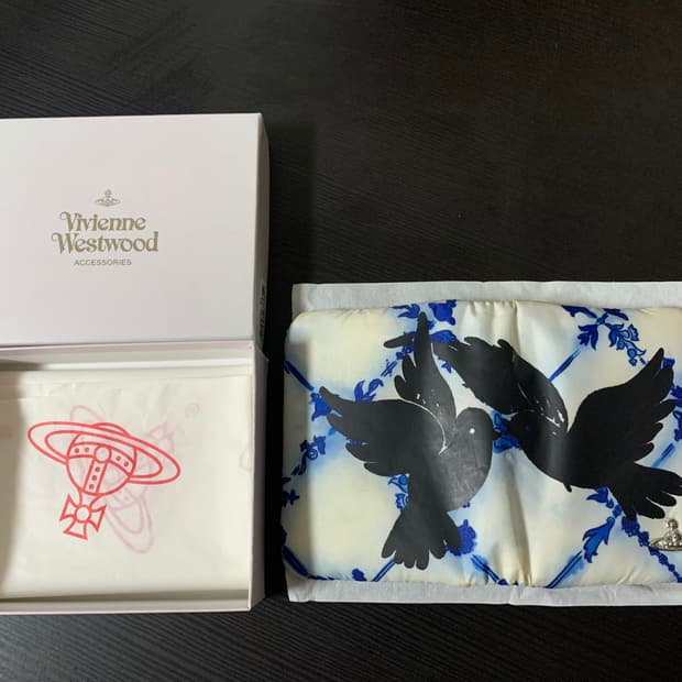 비비안웨스트우드 카드지갑
