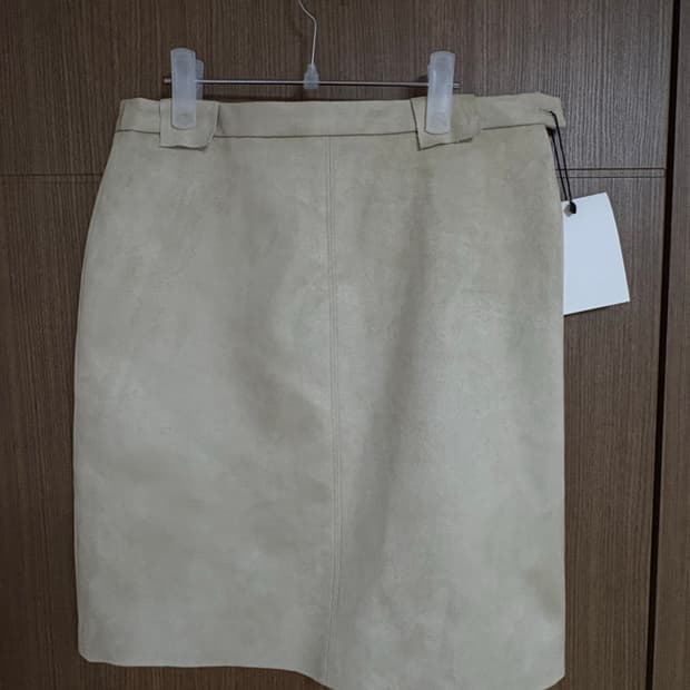 letter 미디스커트 1사이즈