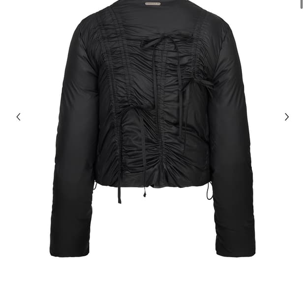 나체 리본 블랙 숏패딩