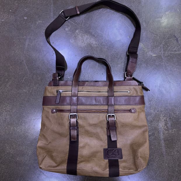 캘빈클라인 진 레더 배색 브라운 2웨이 토트백 크로스백