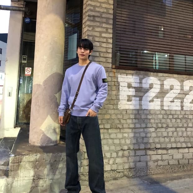 스톤아일랜드 정품 더스티블루 ss시즌 맨투맨