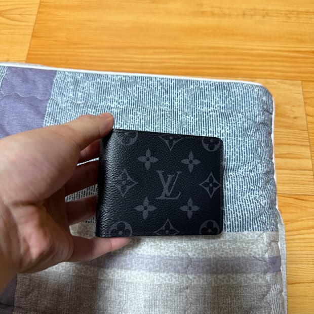 루이비통 슬렌더 월릿 모노그램 이클립스