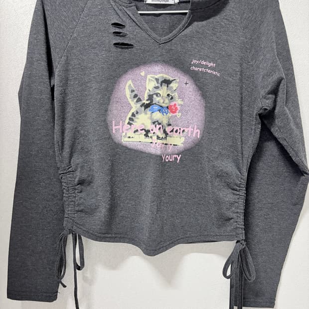 고양이 프린팅 롱슬리브