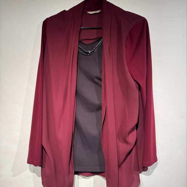 Olivia Hassler vkei mood Layered top 