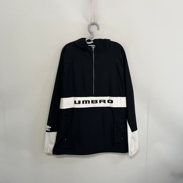 엄브로 남성 바람막이 아노락 블랙 105