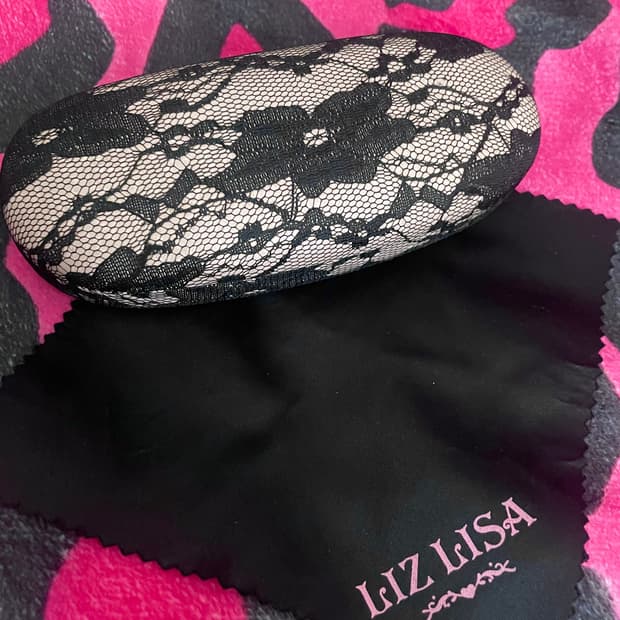 LIZ LISA 리즈리사 안경 케이스 안경닦이 갸루