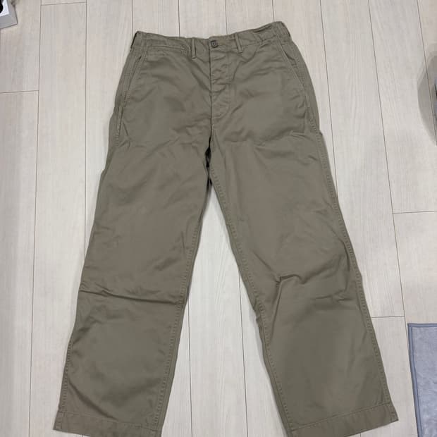 [33] 버즈릭슨 1942 치노 카키