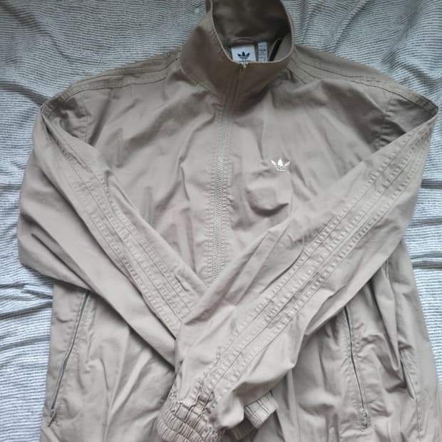 아디다스 트랙탑