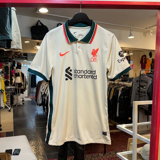 나이키 리버풀 FC 2021/22 시즌 어웨이 스타디움 저지