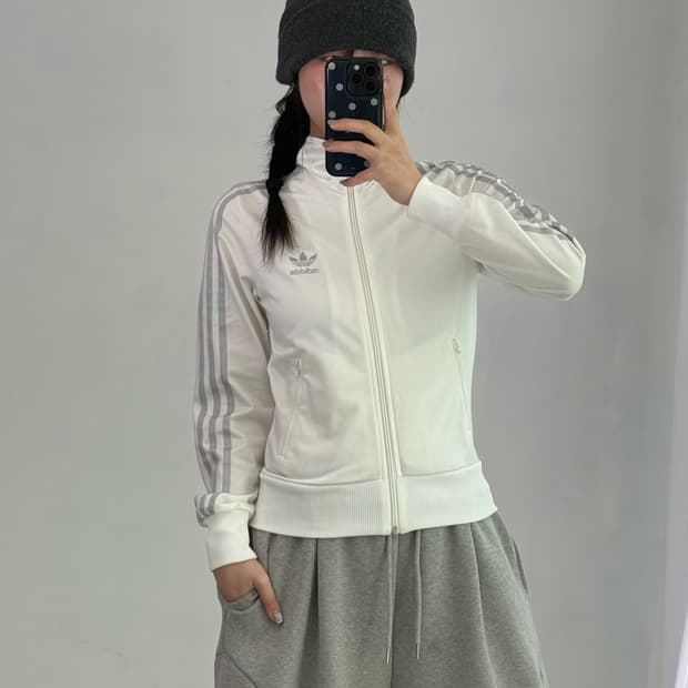 아디다스 화이트 실버 져지