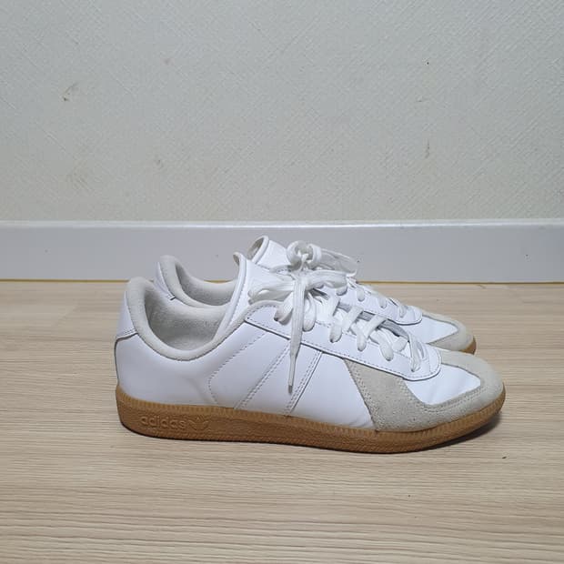 아디다스 BW 아미 스니커즈 270