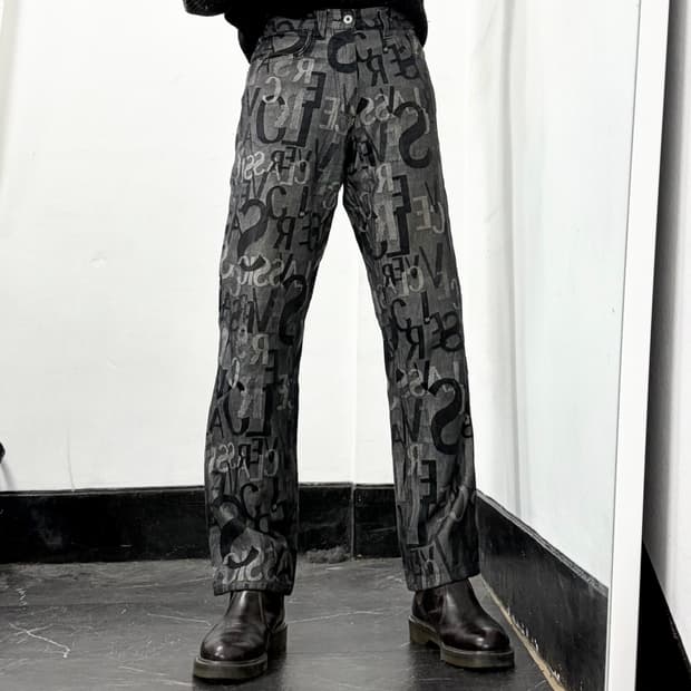 베르사체 클래식 멀티로고 데님 팬츠