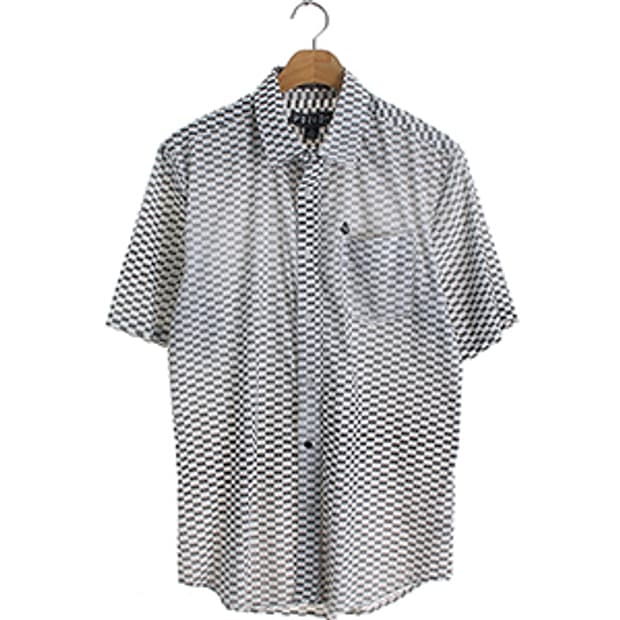 [무배] VOLCOM
볼컴 반팔 셔츠
(SIZE : MAN M~L)