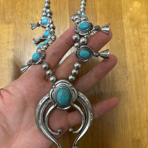 스쿼시블라썸 목걸이