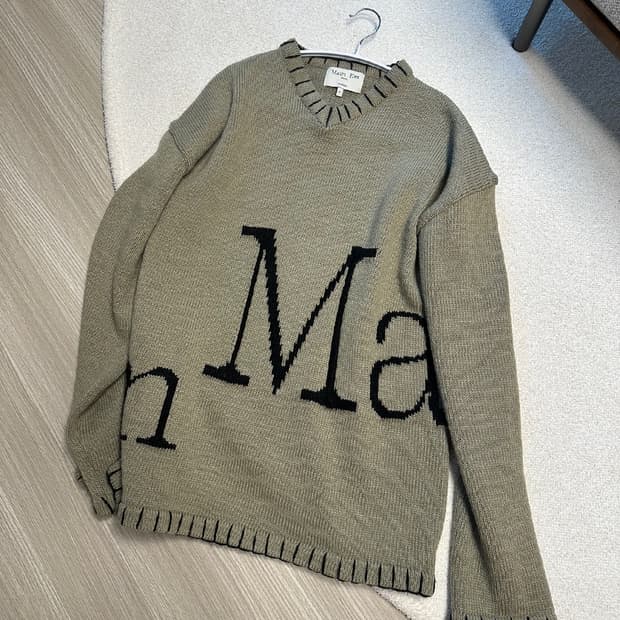 마뗑킹 빅로고 스티치 니트