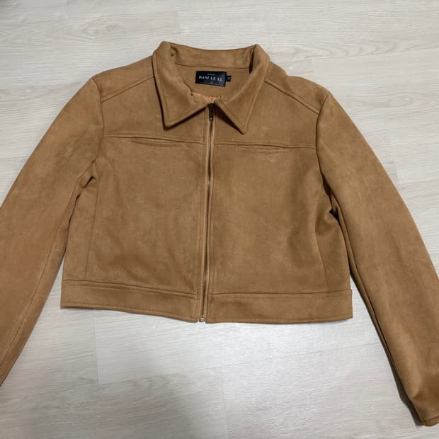 스웨이드 크롭 트임 자켓 브라운 카멜