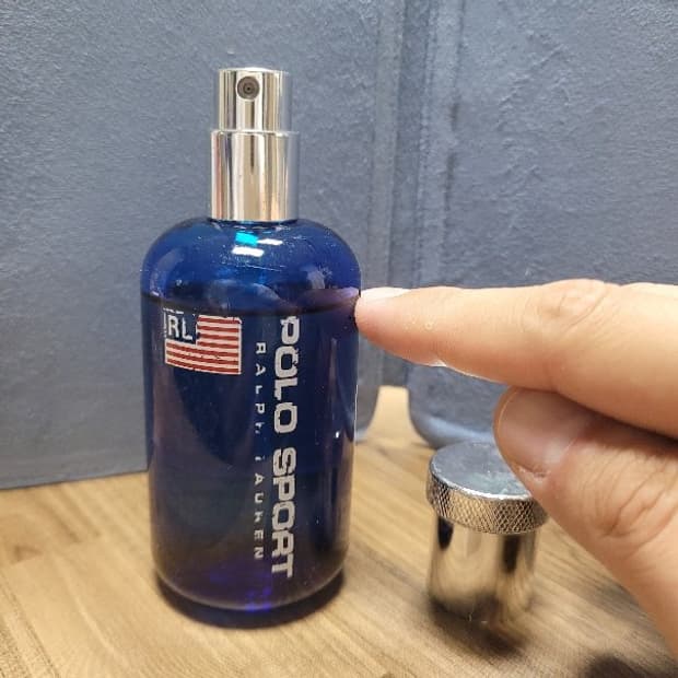랄프로렌 폴로 스포츠 EDT 75ml 향수 (4) 판매합니다
제품 남은