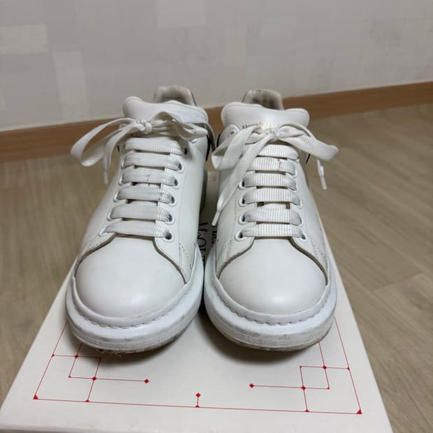 알렉산더맥퀸 오버솔 
