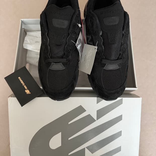 뉴발란스 992 메이드 인 USA 코어 블랙 260