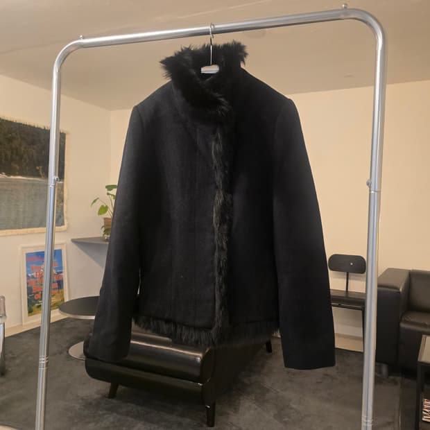 블랙 퍼 트리밍 코트