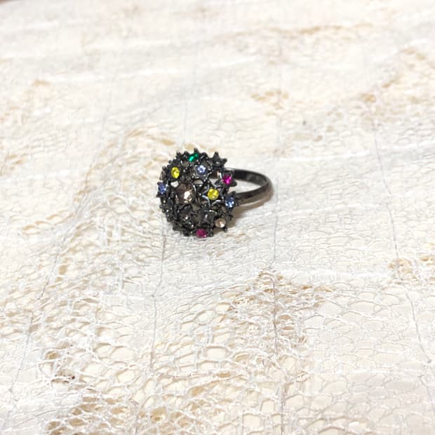 Cubic star round ring