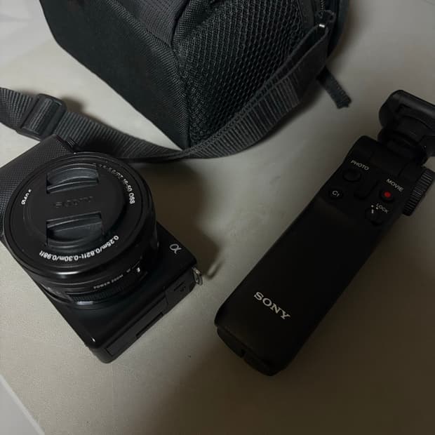 [급매] Sony ZV-E10 + 슈팅그립 + 렌즈