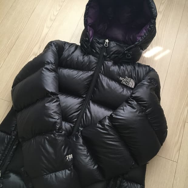 (85) 노스페이스 700 메트로 퍼텍스 퀸텀 유광 블랙 보라 패딩
