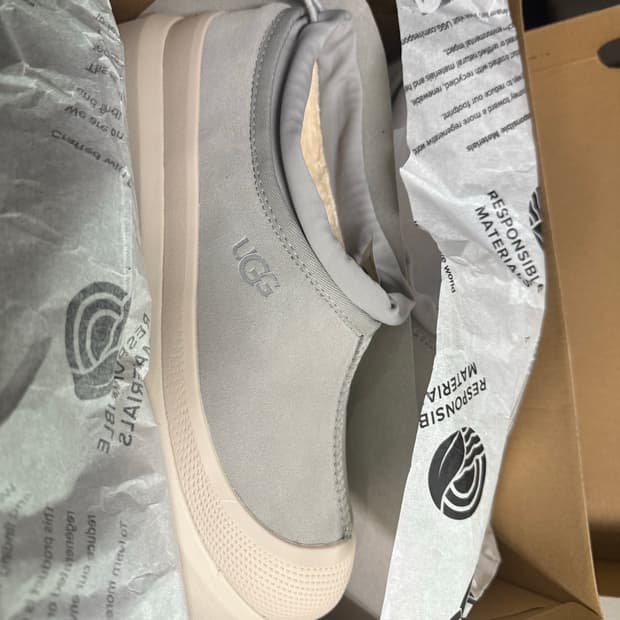 UGG 타스만 하이브리드 us10 판매