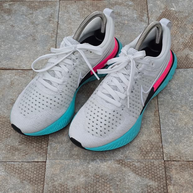 (250)나이키 리액트 인피니티 런 플라이니트 2 