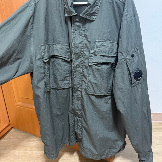CP company 올리브 자켓