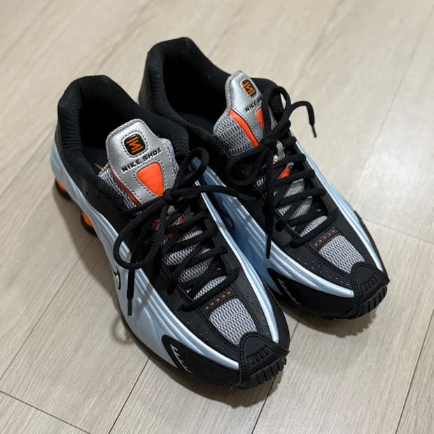 나이키 샥스 R4 블루 255