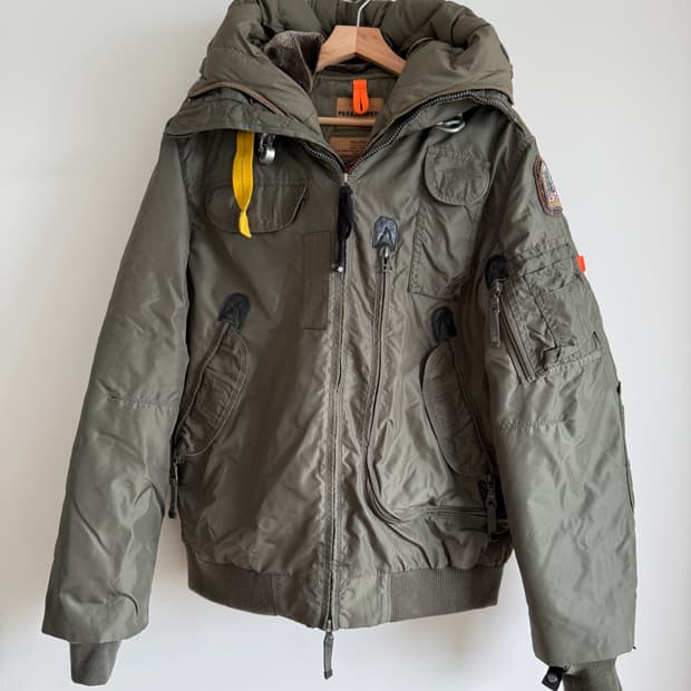 파라점퍼스(PARAJUMPERS) 고비 코어 봄버 자켓