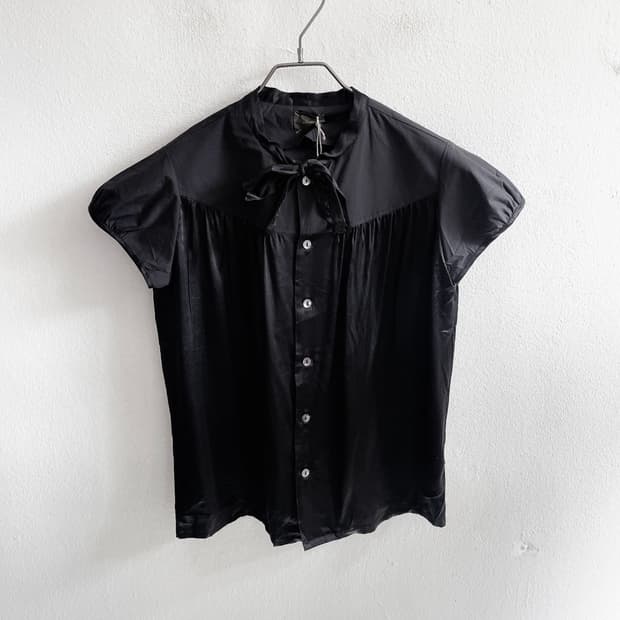 미착용 인브리드 실크 혼방 블라우스